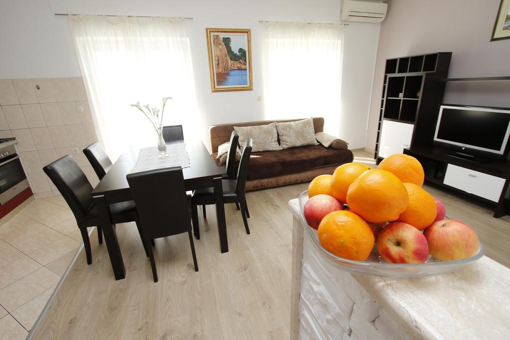 Apartments Dundic Makarska Exterior foto